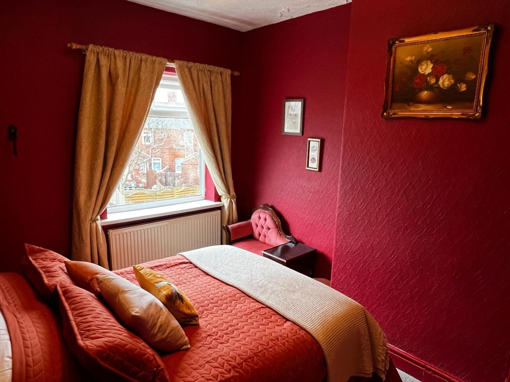 Robin'S Hollow: 2Bd Home Near Wrexham Afc Exteriör bild